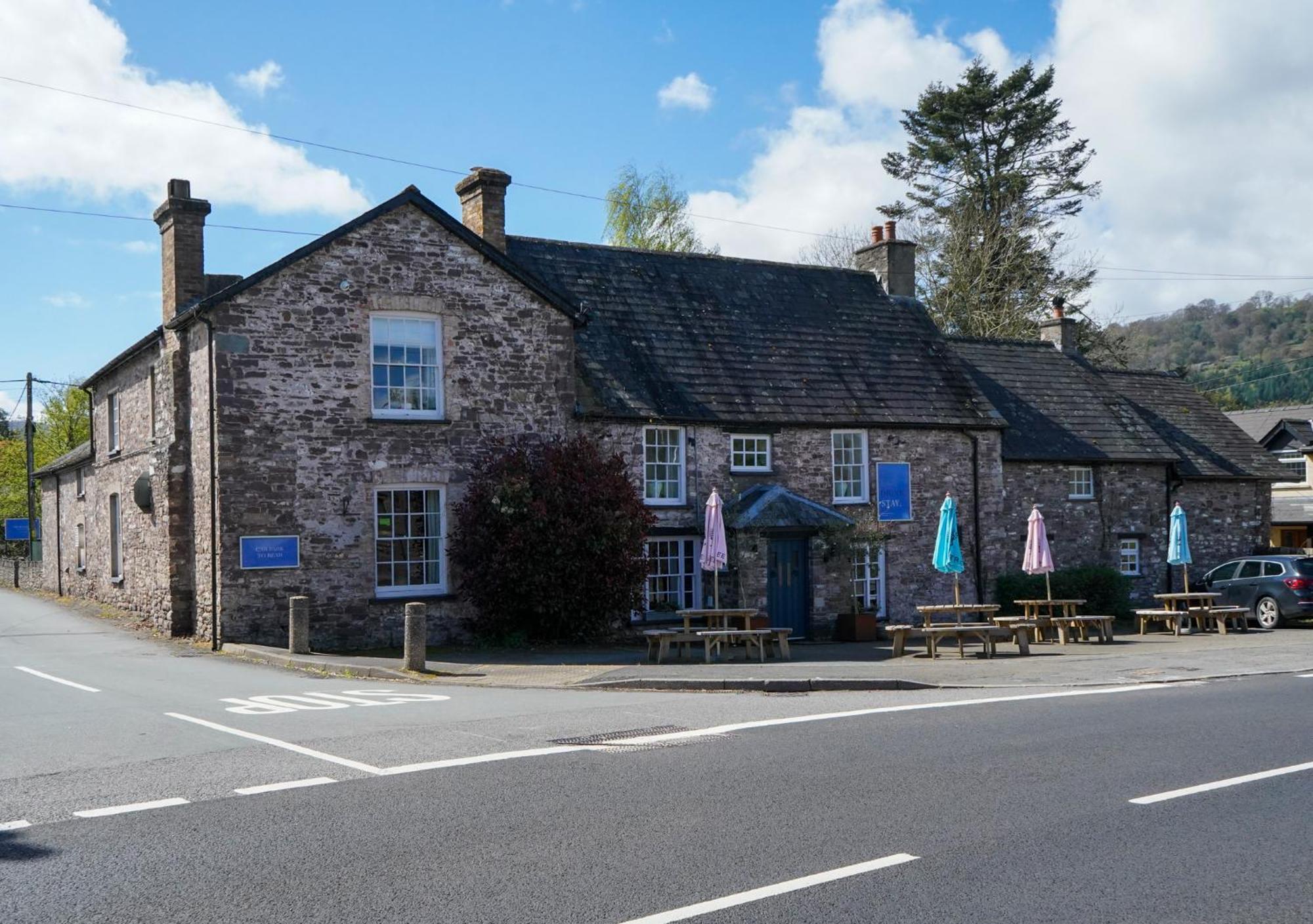 The Bluebell Country Inn, Crickhowell Exterior photo